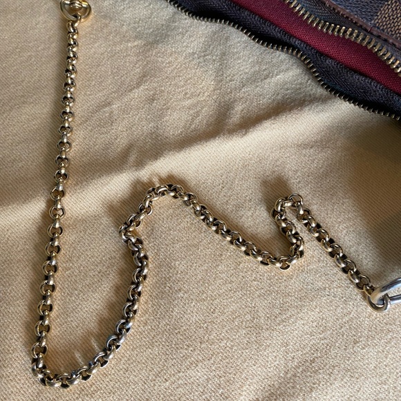 Louis Vuitton Damier Ebene Eva Clutch - Picture 7 of 15